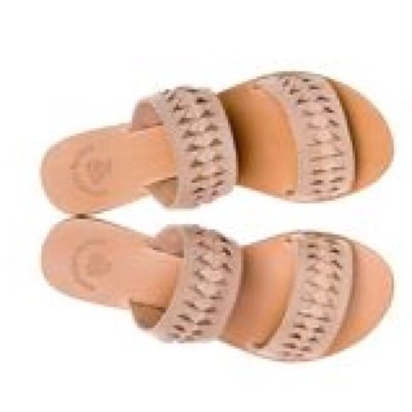 Amaryllis - Handmade Double Strap Sandals in Salmon Leather - Picture 2 of 3